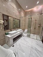 Hanamitsu Hotel & Spa