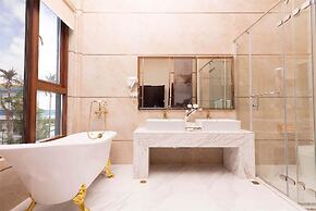 Hanamitsu Hotel & Spa