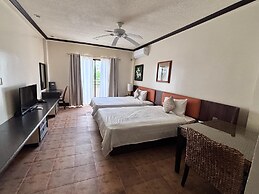 Hanamitsu Hotel & Spa