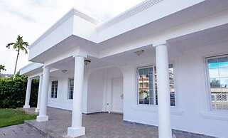 Hanamitsu Hotel & Spa