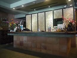 Hanamitsu Hotel & Spa