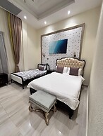 Hanamitsu Hotel & Spa