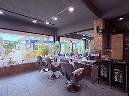 Hanamitsu Hotel & Spa