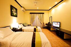 Hanamitsu Hotel & Spa