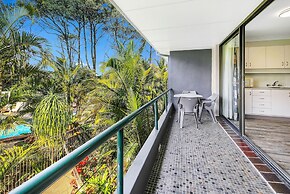 Smugglers on the Beach