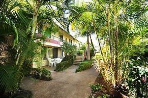 Smugglers on the Beach