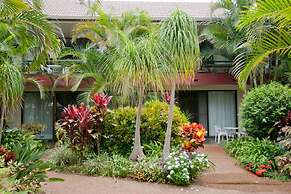 Smugglers on the Beach