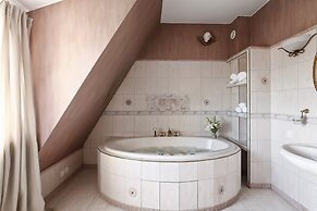 Apartinfo Old Town Apartments