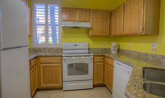 Runaway Beach Resort by Magical Memories