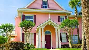 Runaway Beach Resort by Magical Memories