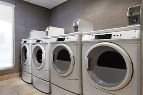 Courtyard Kansas City at Briarcliff