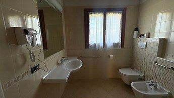 Kairos Garda Hotel
