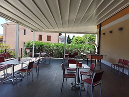Kairos Garda Hotel
