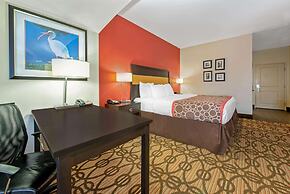 La Quinta Inn & Suites by Wyndham Leesville Ft. Polk