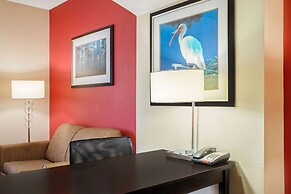 La Quinta Inn & Suites by Wyndham Leesville Ft. Polk