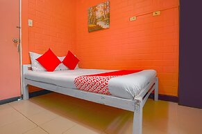 La Maria Pension And Tourist Inn Hotel