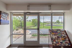 Motel 6 Overland Park, KS