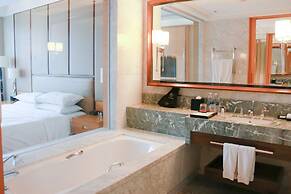 Sheraton Qingdao Jiaozhou Hotel