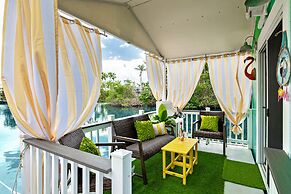 Latitude 26 Waterfront Resort & Marina