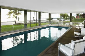 Real Colonia Hotel & Suites