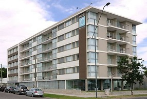 Real Colonia Hotel & Suites