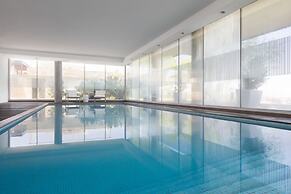 Real Colonia Hotel & Suites