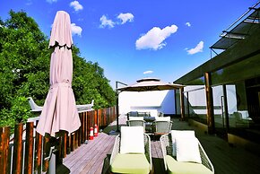 Guipu Courtyard Hotel