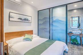 Guipu Courtyard Hotel