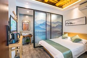 Guipu Courtyard Hotel