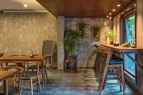 Guipu Courtyard Hotel