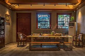 Guipu Courtyard Hotel