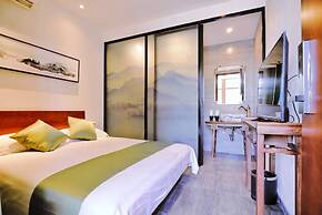 Guipu Courtyard Hotel