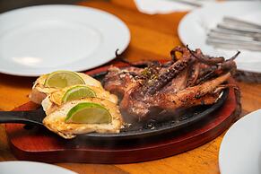 Paradise Beach Hotel & Resort