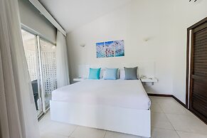 Paradise Beach Hotel & Resort