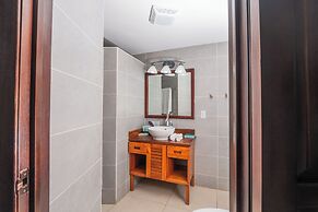 Paradise Beach Hotel & Resort