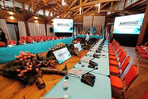 Paradise Beach Hotel & Resort