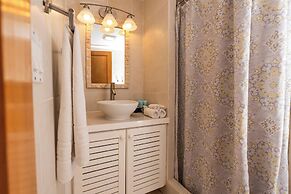 Paradise Beach Hotel & Resort