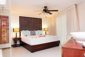 Paradise Beach Hotel & Resort