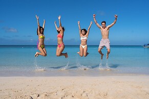 Paradise Beach Hotel & Resort