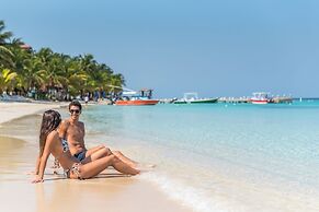 Paradise Beach Hotel & Resort