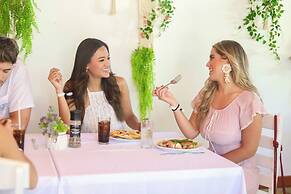 Paradise Beach Hotel & Resort