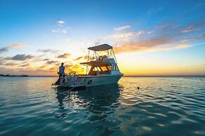 Paradise Beach Hotel & Resort