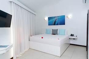 Paradise Beach Hotel & Resort