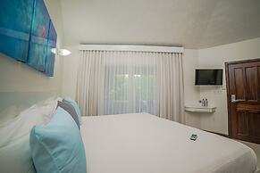 Paradise Beach Hotel & Resort