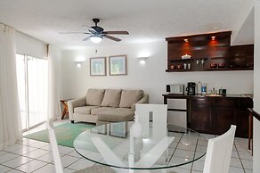 Paradise Beach Hotel & Resort