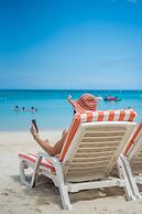 Paradise Beach Hotel & Resort