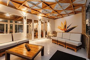 Paradise Beach Hotel & Resort