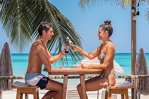 Paradise Beach Hotel & Resort