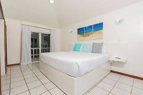 Paradise Beach Hotel & Resort