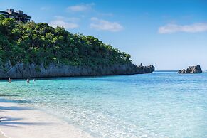 Paradise Beach Hotel & Resort